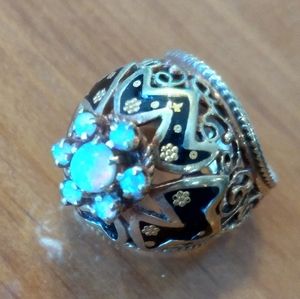 14K ANTIQUE VINTAGE HAND ENAMELED GENUINE OPAL RIN